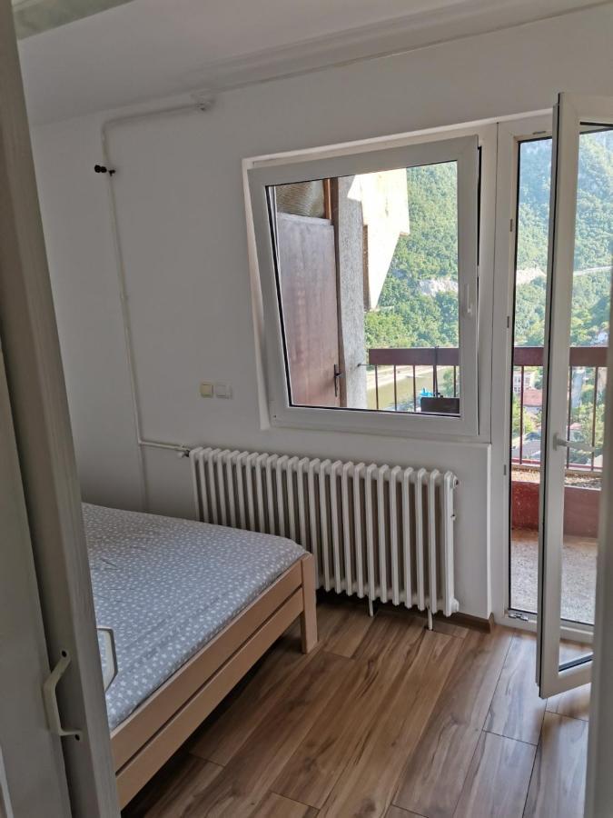 Stan Na Dan Im Apartment Uzice Ngoại thất bức ảnh