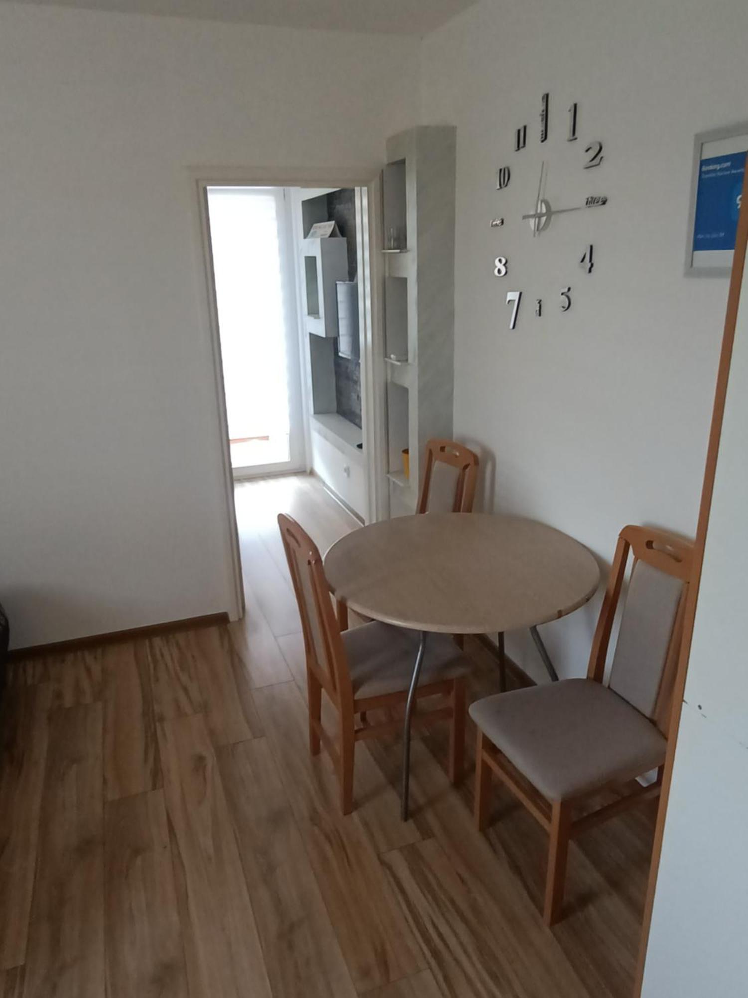 Stan Na Dan Im Apartment Uzice Ngoại thất bức ảnh